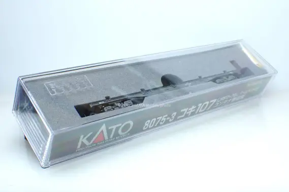 コキ107-1141（JRFマークなし テールライト付・コンテナ無積載）の入線