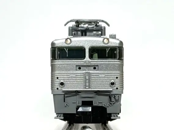 EF81 300番台 2次形（ステンレス）が入線です。TOMIX 7178 | NGaugeJP