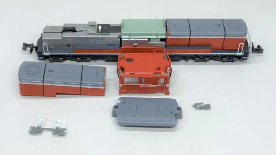 DD51 1043号機 下関総合車両所 が入線しました。KATO 7008-C