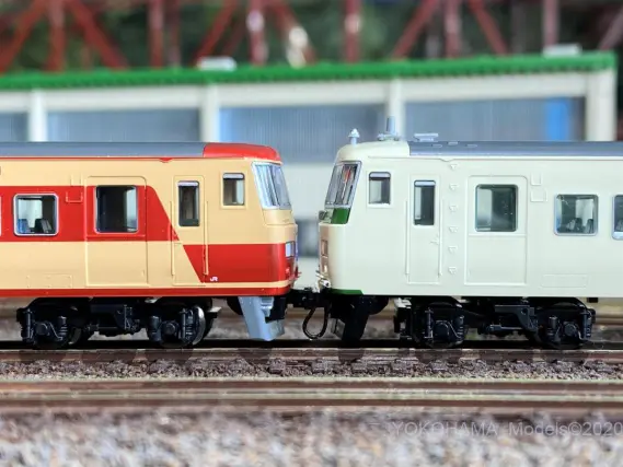 185系200番台「国鉄特急色」OM08編成が入線しました。TOMIX 98691