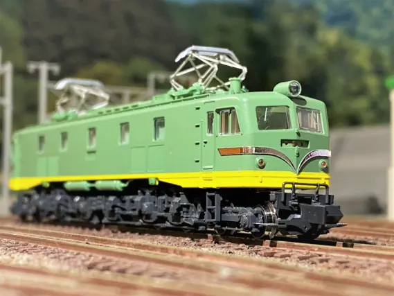 EF58 初期形大窓 青大将 の入線です。KATO 3039 | NGaugeJP - 横濱模型