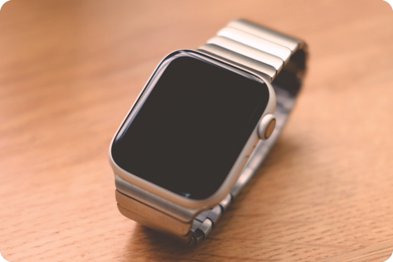 Apple Watch | Apple純正最高峰の金属バンド：リンクブレスレット