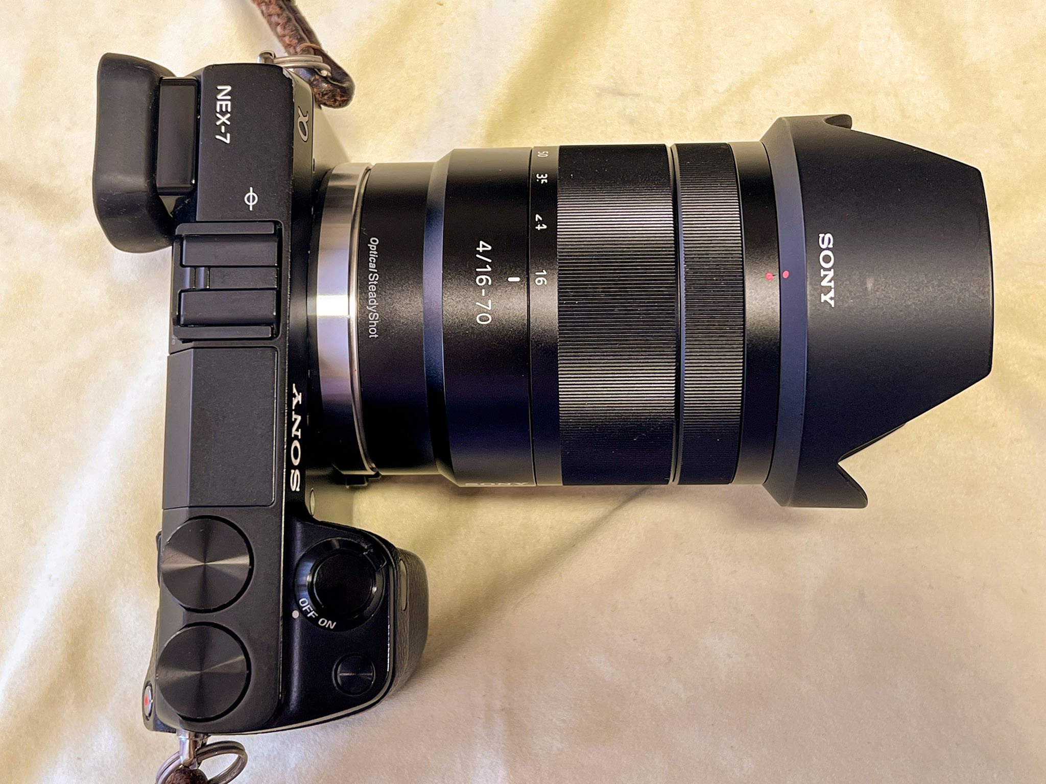 Sony ZEISS Vario-Tessar T* E 16-70mm F4 ZA OSS SEL1670Z Eマウント