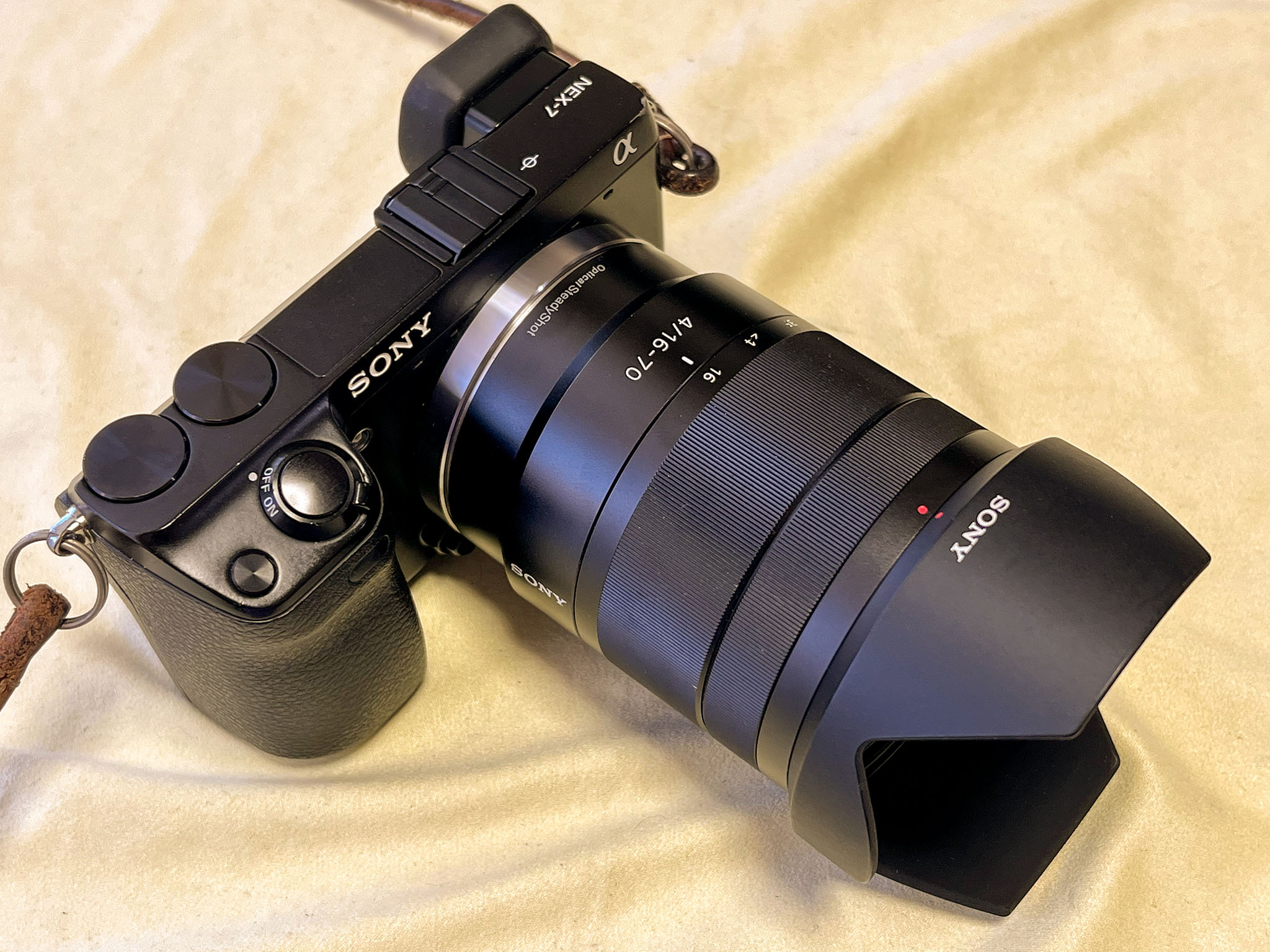 Sony ZEISS Vario-Tessar T* E 16-70mm F4 ZA OSS SEL1670Z Eマウント