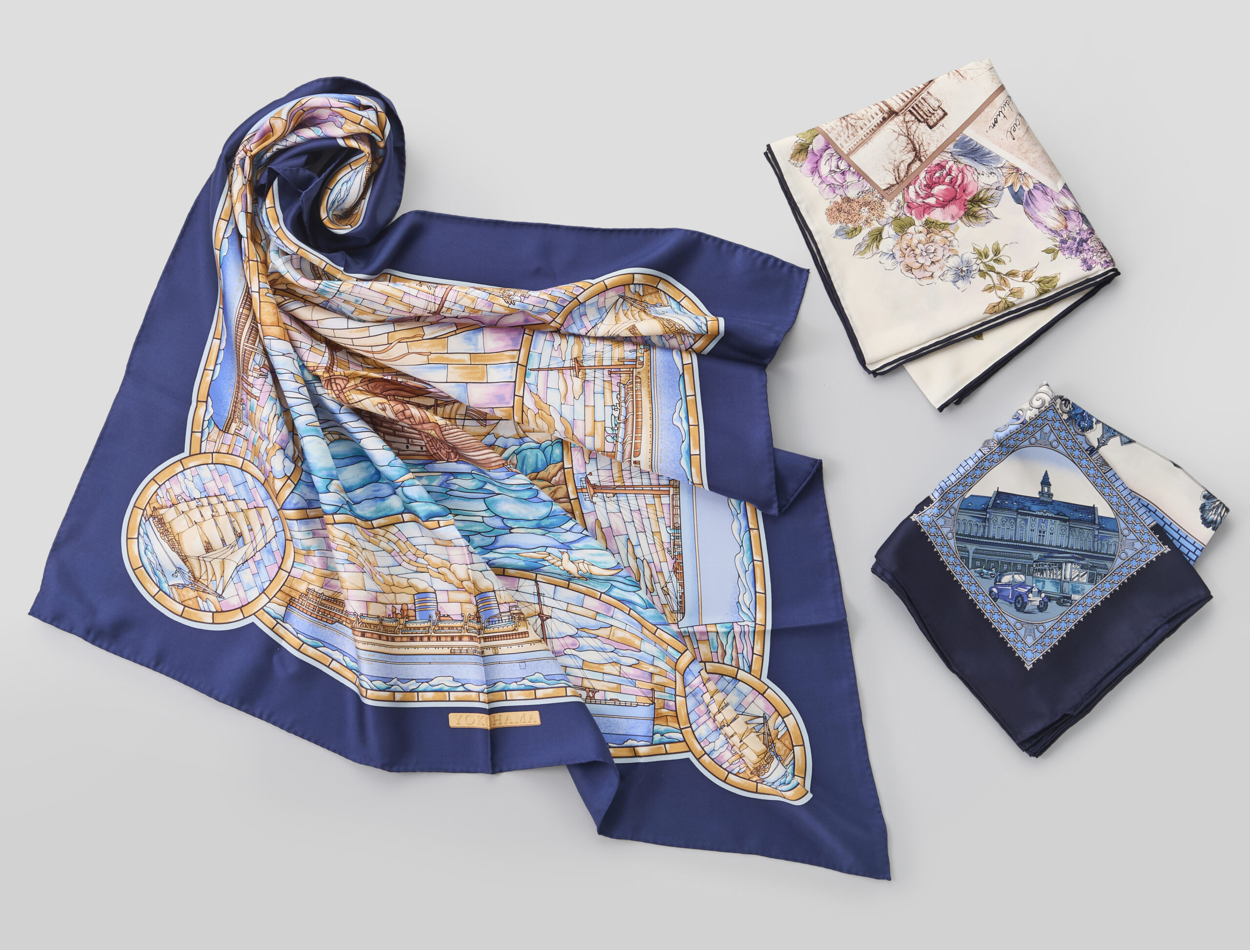 伝統横濱スカーフ - ヨコハマ・グッズ001 横浜のおみやげ