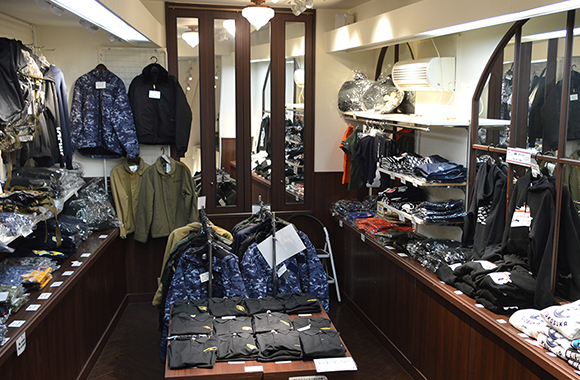 ミリタリーショップ横須賀 三笠本店(自衛隊グッズ専門店) | 横須賀海軍