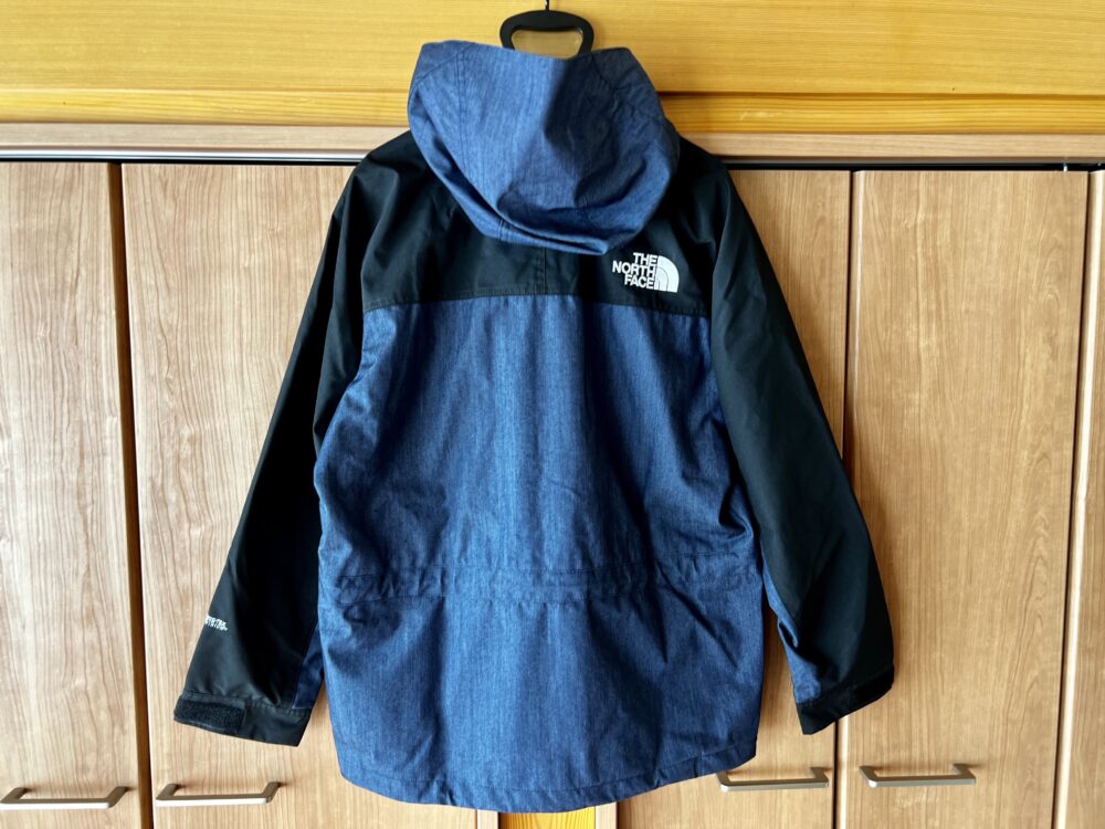 マウンテンライトデニムジャケット」のサイズ感や評価をレビュー