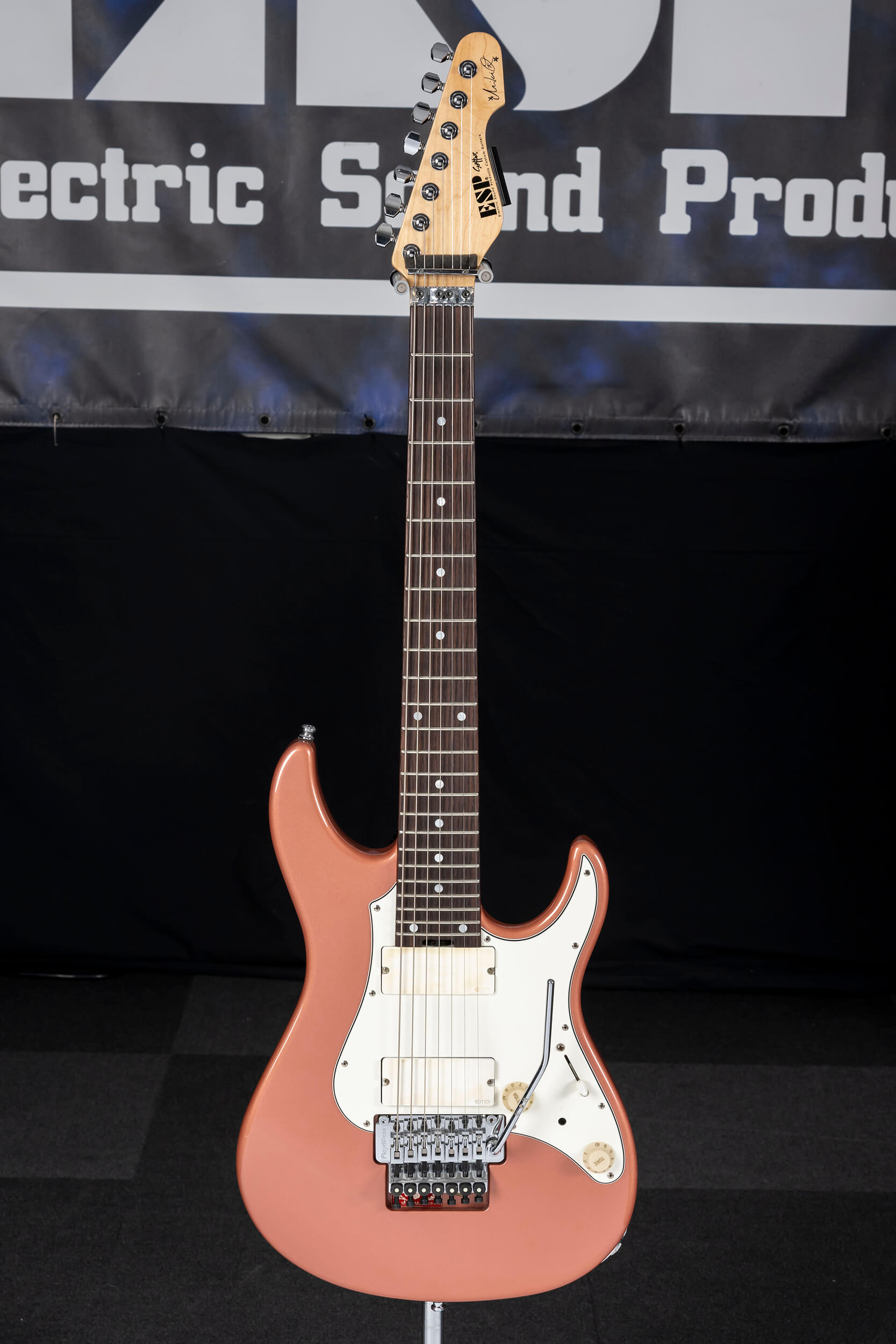 映像］大村孝佳『Angels In The Dark』レコーディング使用機材を一挙大