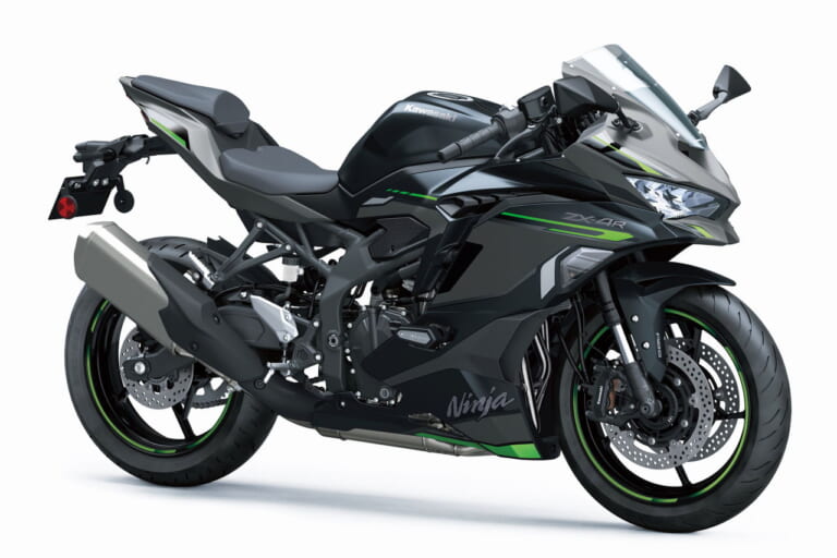 ラムエア80馬力!! カワサキ「Ninja ZX-4R SE」「Ninja ZX-4RR」はフル