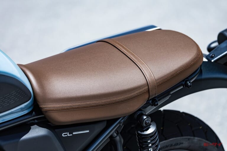 バイク雑学] ホンダ新型CL250/500の純正フラットシートから、国産