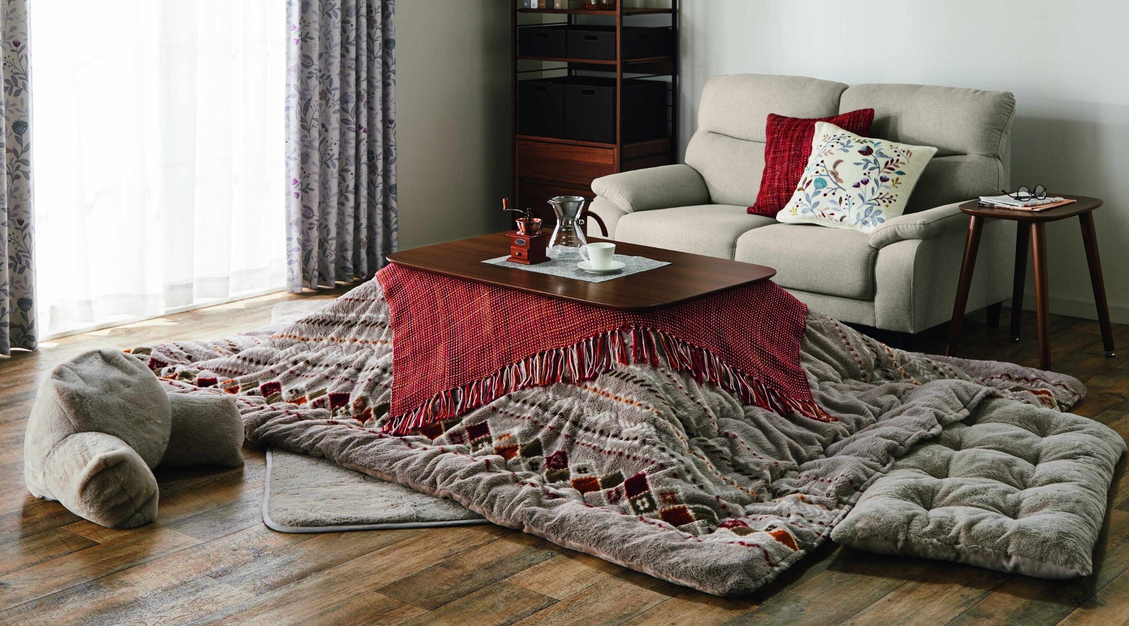 急に寒くなってきたので…「こたつ」情報まとめ!! 王道ニトリから