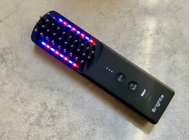 美顔器って高い買い物なのに続けるのがめんどくさい→Brighte「ELEKI