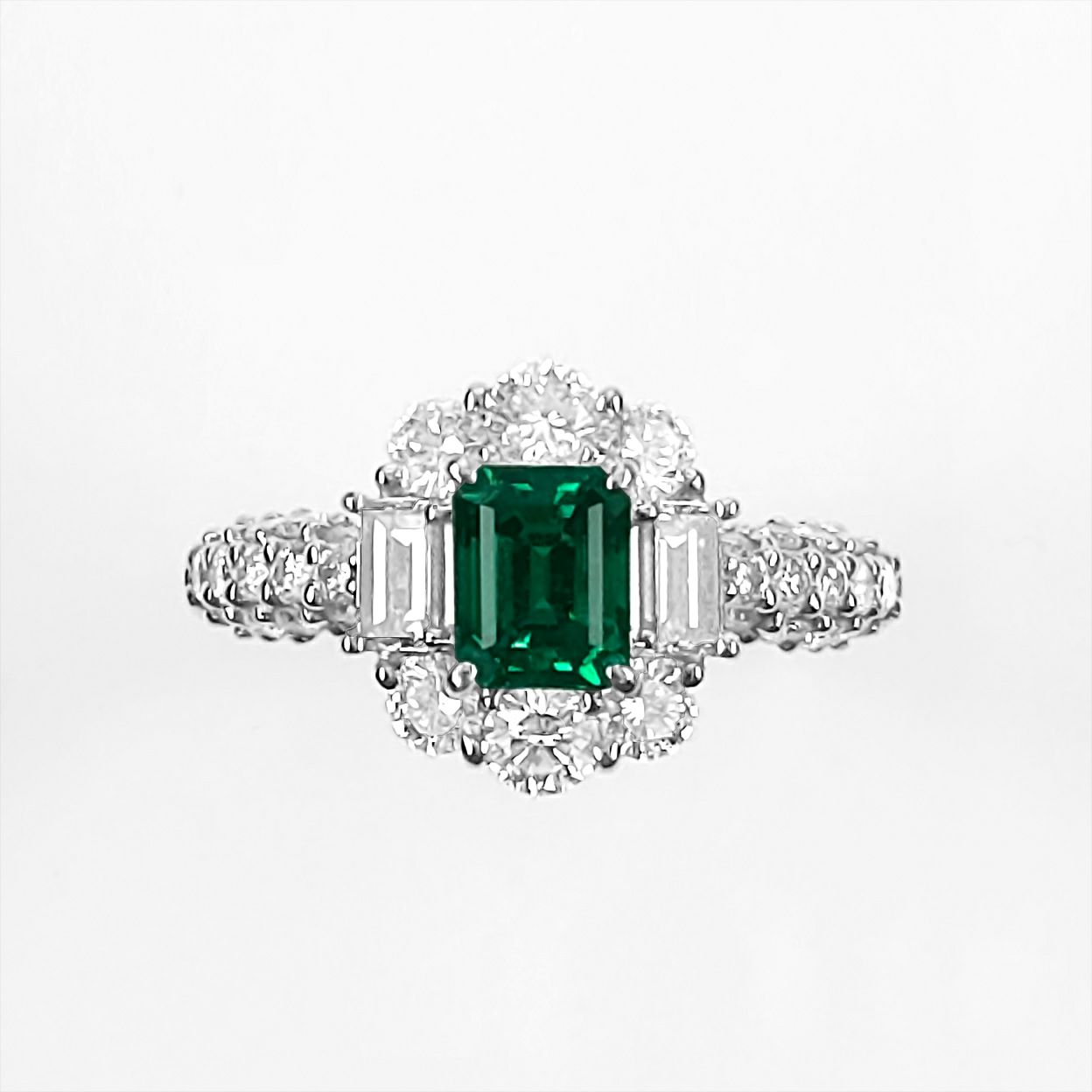 コロンビア産エメラルド0.72ctプラチナリングダイヤ1.43ct付(GIA宝石