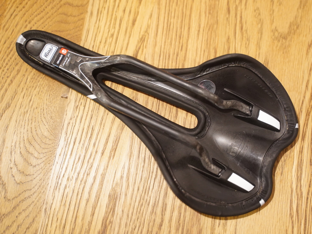 Selle Italia(セライタリア)SLR Kit Carbonio Flow 超軽量サドルの