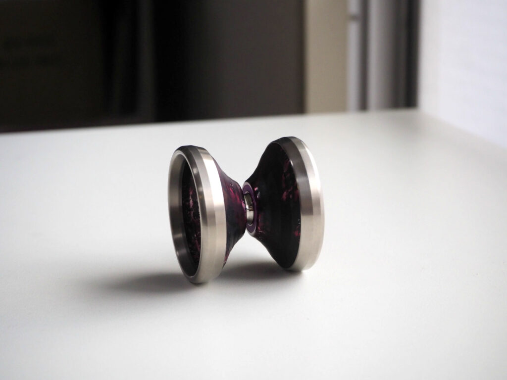 C3ヨーヨーデザイン「ギャラクシーダイナソー」【ピックアップアイテム