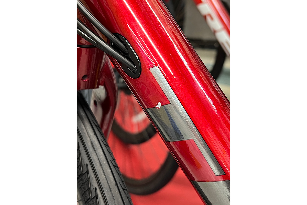 歳末フェア】定番の一台がアウトレット。TREK FX1 DISCが一台限りの