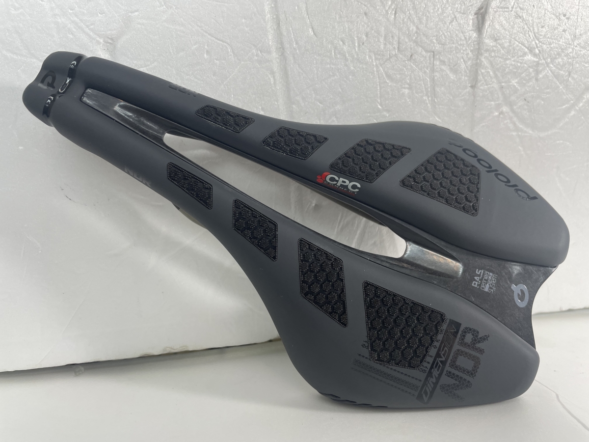 グリップ性と快適性の良いサドル【prologo】DIMENSION NDR CPC TIROX