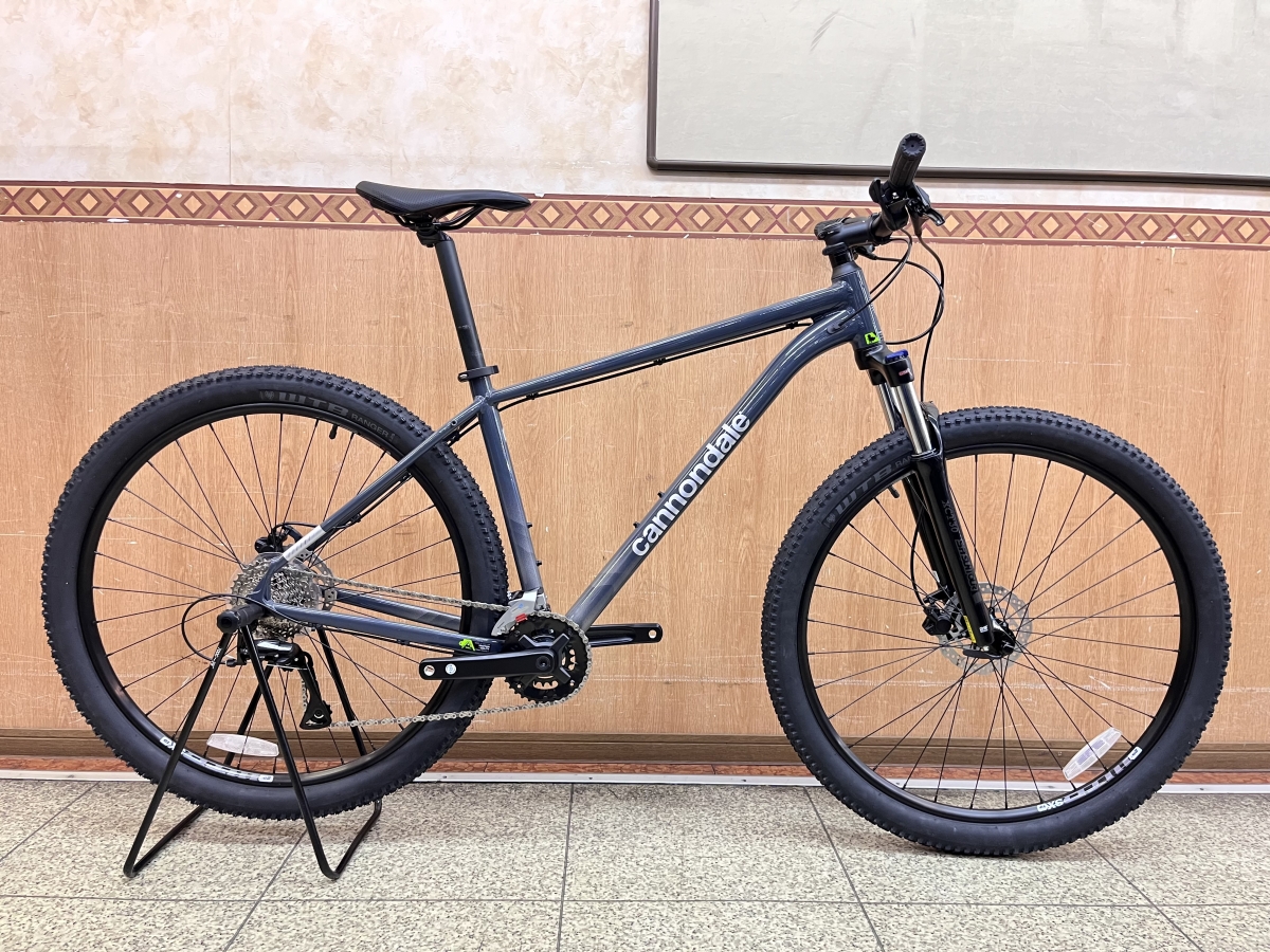 アウトレット】油圧ディスク搭載でクロスよりもお求めやすい？！街乗り