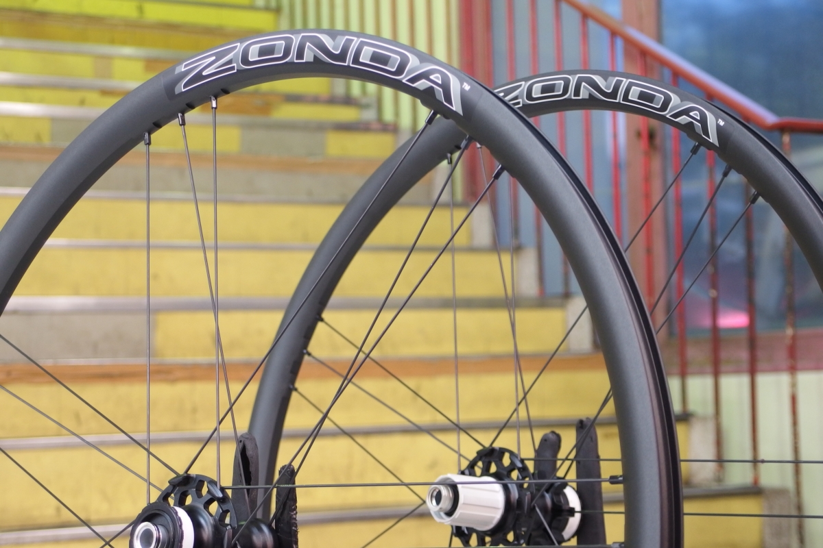 ディスクブレーキ仕様も変わらぬ人気♪カスタムご指名率の高い『カンパ