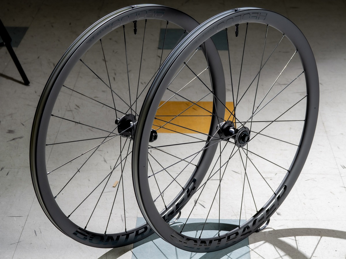 池Cｱｳﾄﾚｯﾄ】あの有名ブランドのロードカーボンホイールを10万円以下で