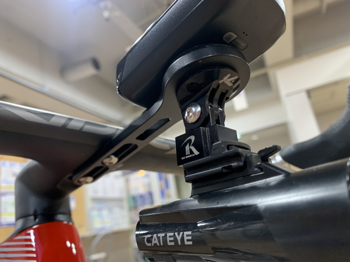 ハンドル周りスッキリ】ステム一体型ハンドルの純正サイコンマウントを