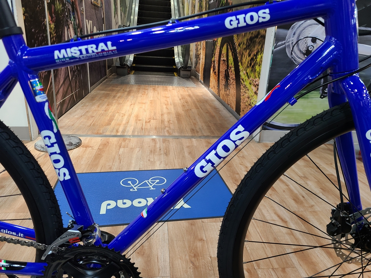 GIOS】初めてのクロスバイクに人気なMISTRAL 入荷しております。定番の