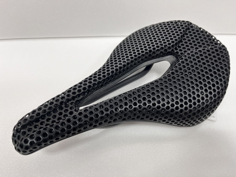 爆安3Dプリントサドル】3Dプリントサドルが2万円台？？低価格が魅力の