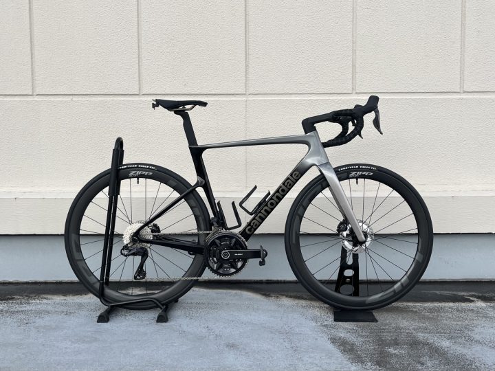 お客様の一台】「CANNONDALE SUPERSIX EVO HI-MOD」をご納車させて頂き