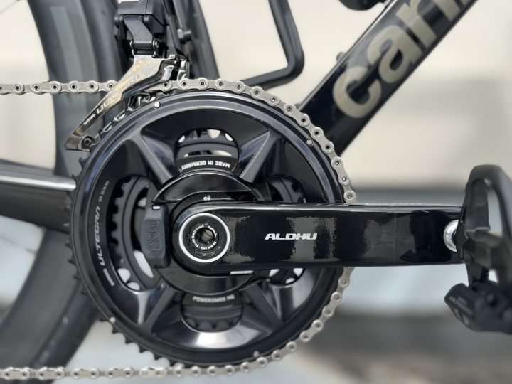 ROTOR】摩訶不思議なクランクが人気の165mmで再入荷「ALDHU CARBON
