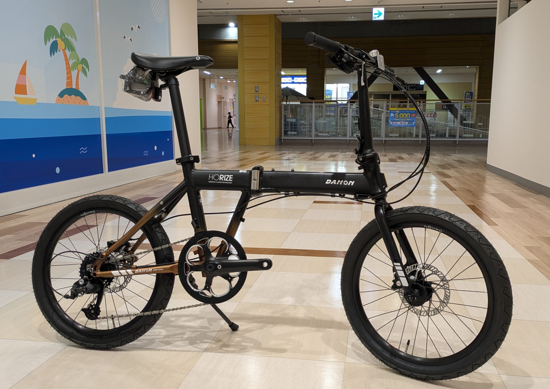 DAHON STORE】グラベルバイクみたいにタイヤが太い折りたたみ自転車