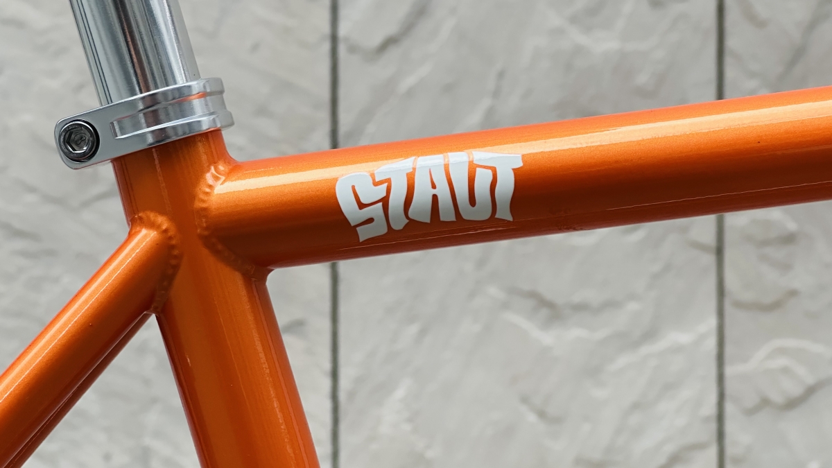 これはセンスある！スタイリッシュなミニベロのご紹介【FUJI STAUT