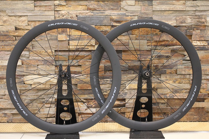 BLACK FRIDAY】正統派カーボンホイール！シマノDURAホイールが特価にて