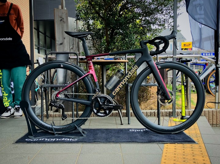 試乗レポート】新型CANNONDALE SuperSix EVOに乗ってきました！ | 池袋