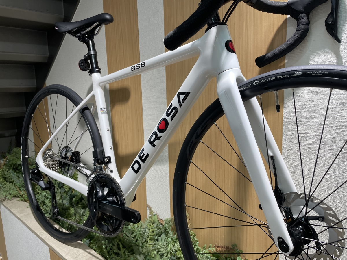 初めてのカーボンロードにするなら電動コンポーネント搭載の完成車が