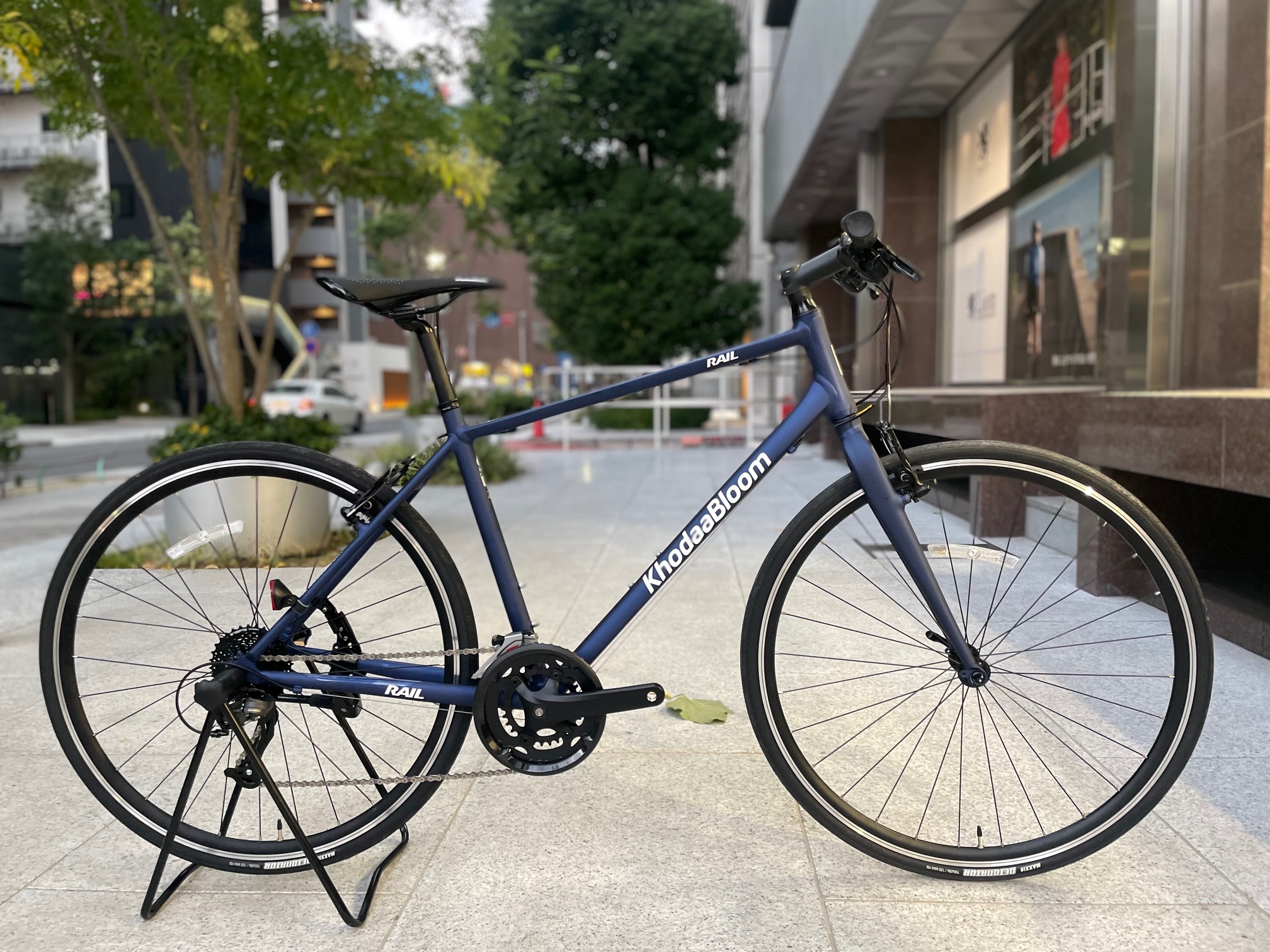 決済セール対象車！ロードバイク並みの超軽量クロスバイクが驚愕のお