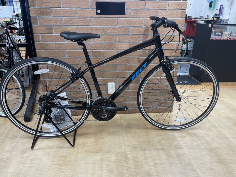 クロスバイクがまさかの5万円台で手に入る！驚きの新価格『FELT VERZA