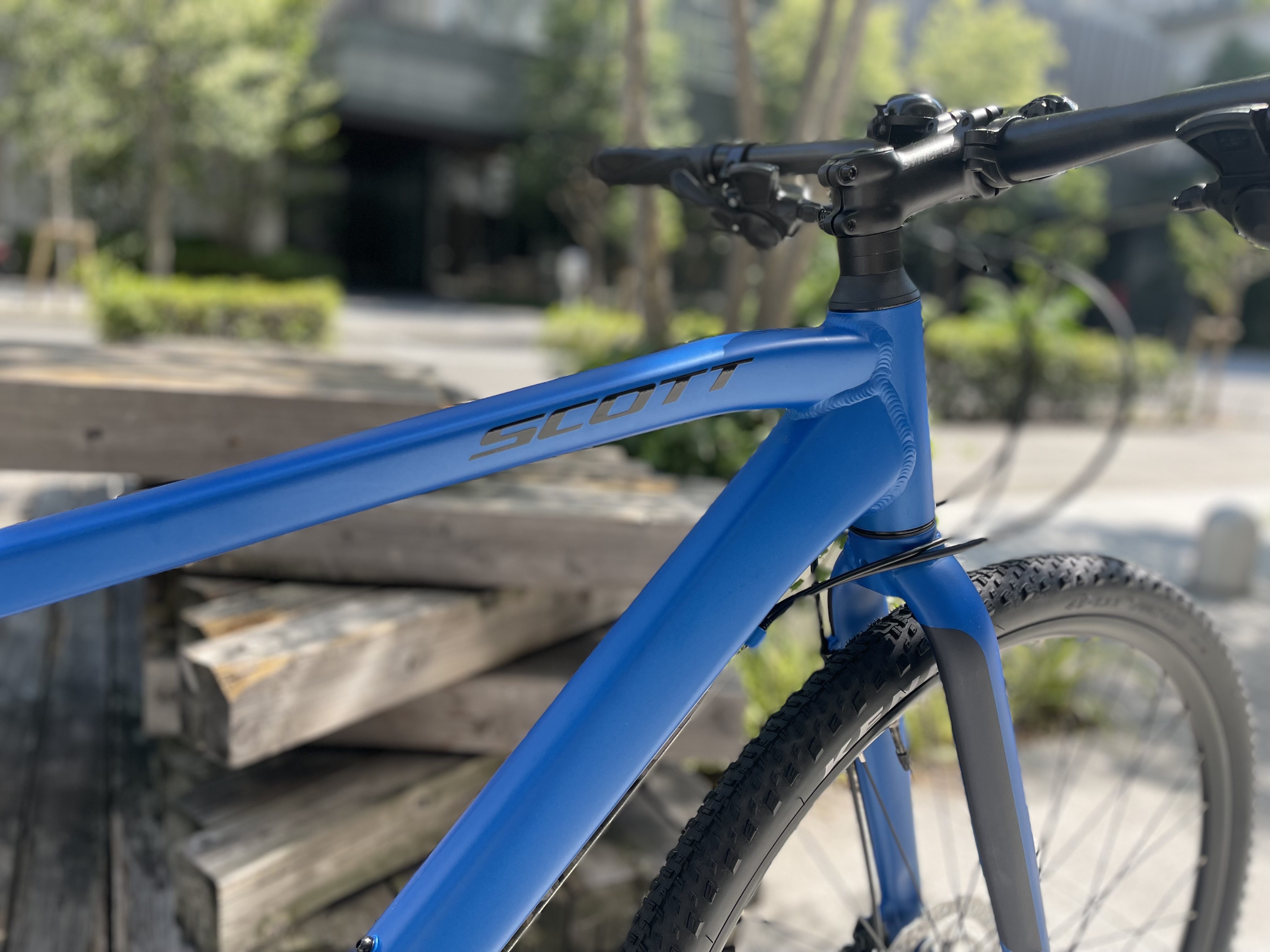 在庫復活！今なら純正キックスタンドが付いてお得なクロスバイク