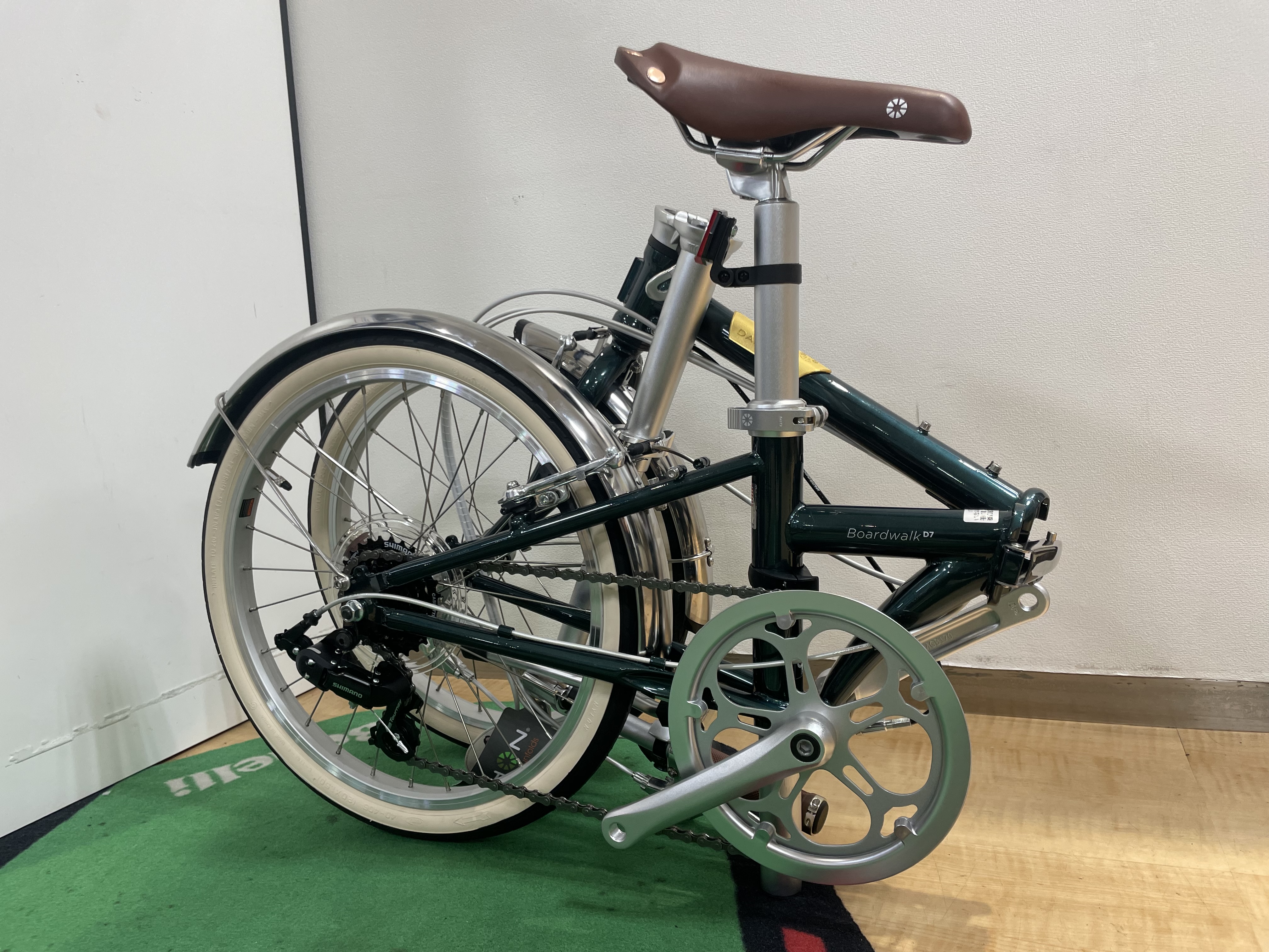 新入荷！20インチの折りたたみ自転車がカラー豊富に入荷しました