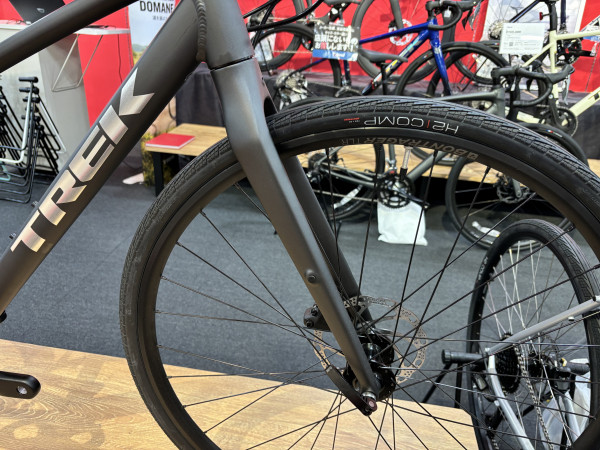 BLACK FRIDAY】高性能なクロスバイクTREK FX3がお買い得価格に