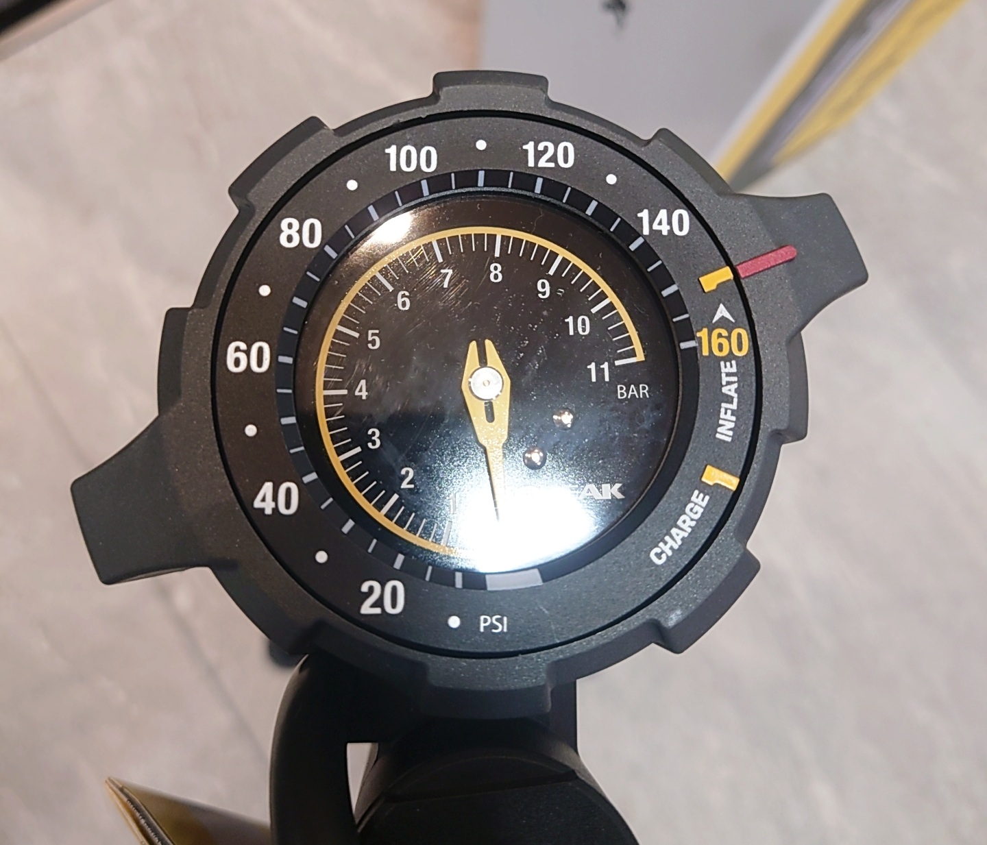 TOPEAK】これでチューブレスタイヤも安心♬チャージ付きフロアポンプ