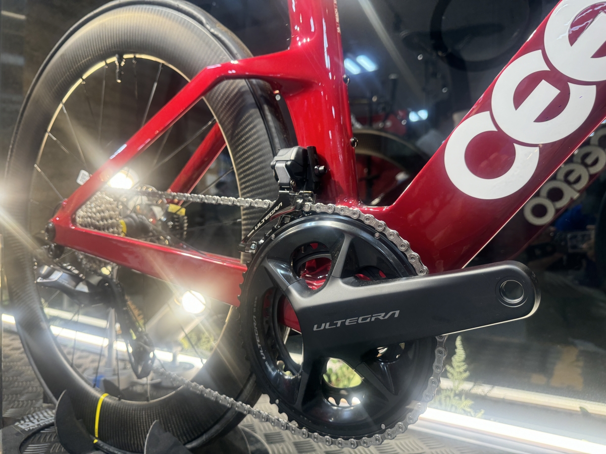 CEEPO】乗り手に優しい設計とコスパ抜群で大人気なトライアスロン