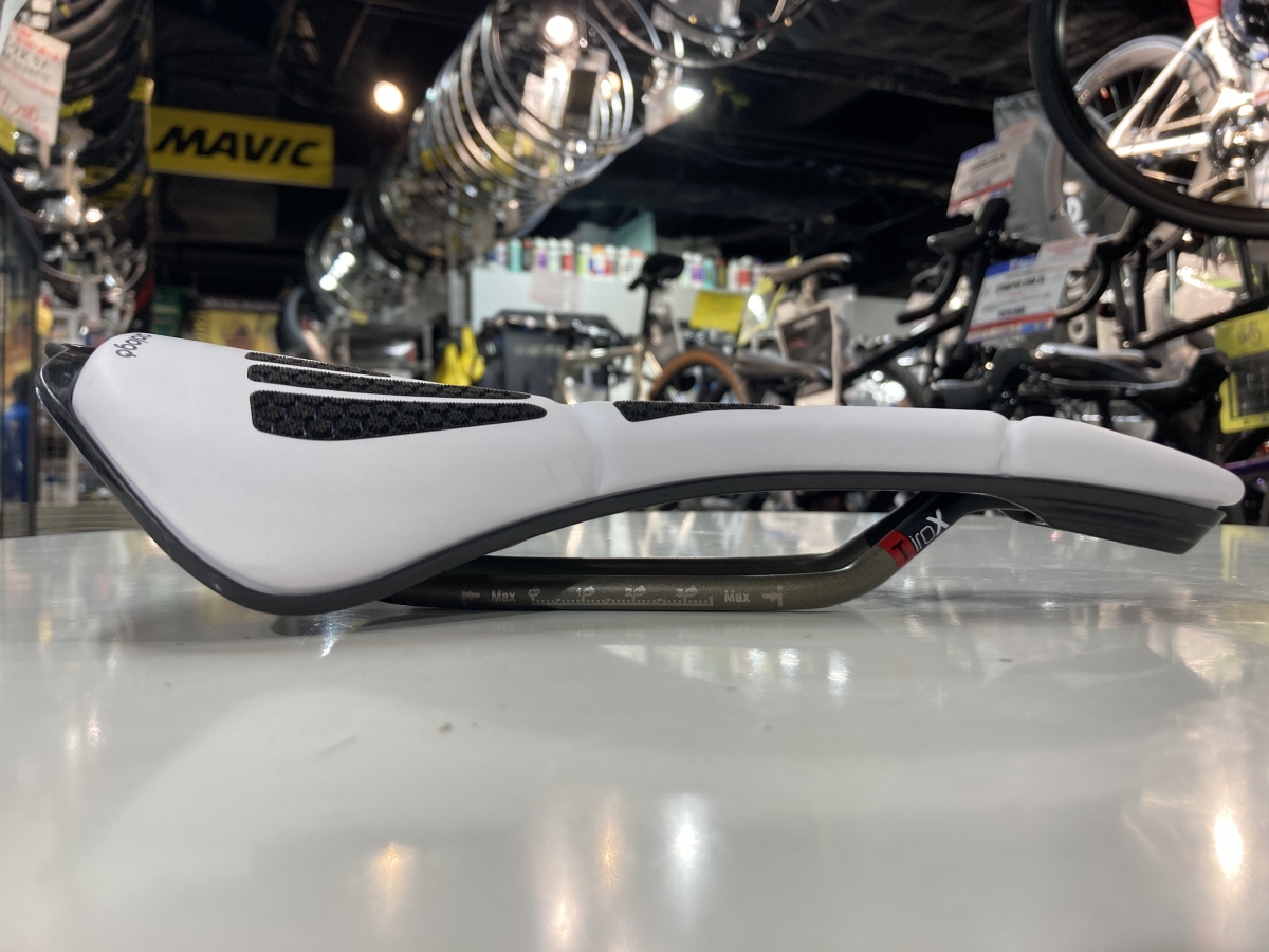 レーサーからの支持も厚い【Prologo】の定番モデル【SCRATCH M5 PAS