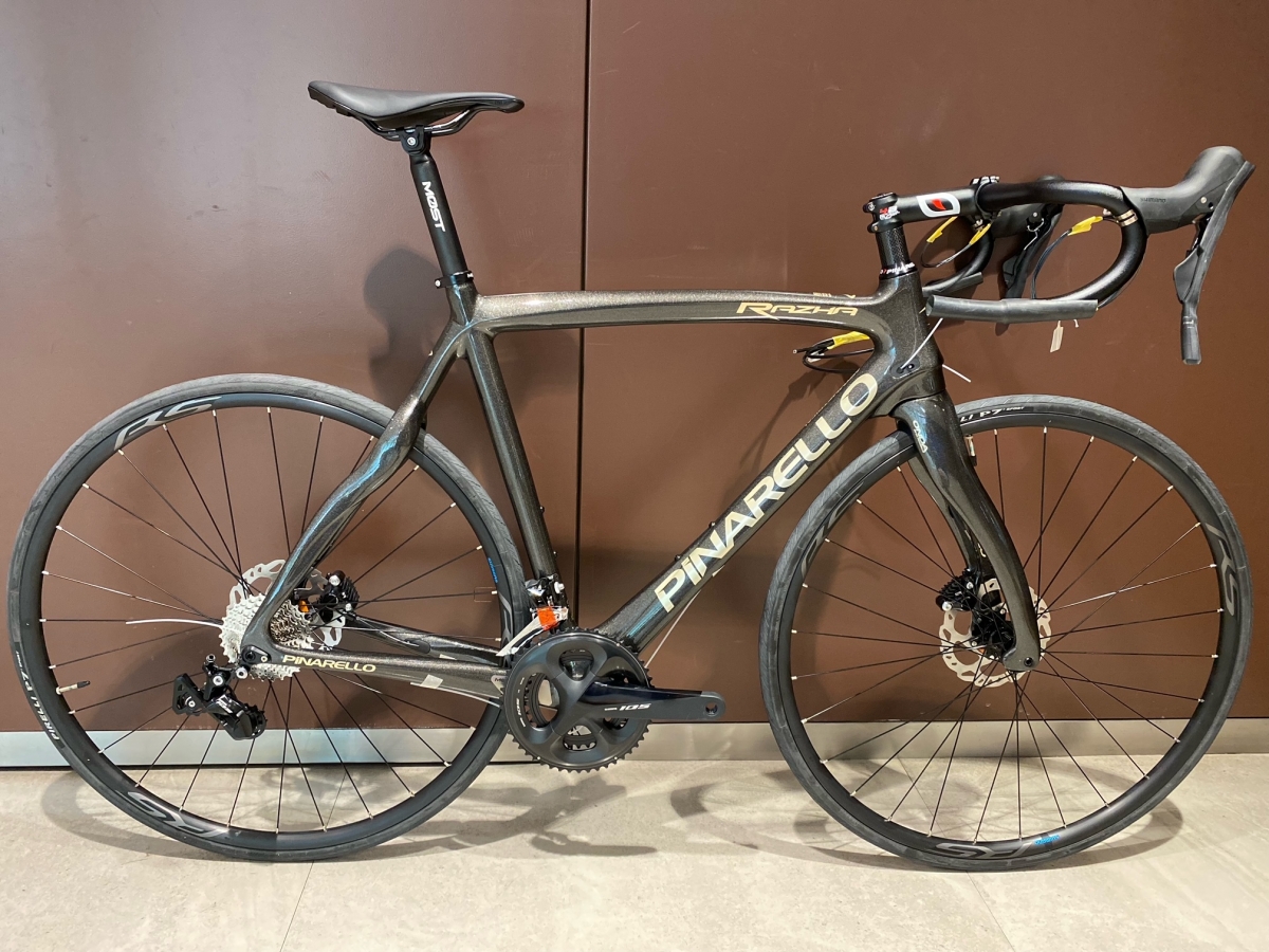 新価格】ピナレロのエントリーモデル『RAZHA DISK 105 』11sが驚愕の