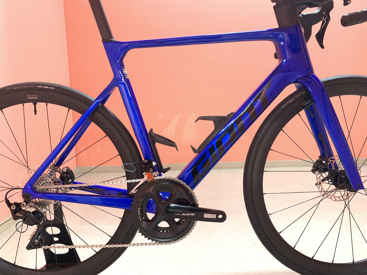 GIANT】軽量エアロに変貌を遂げた、23年プロペル（サイズML）が超特価