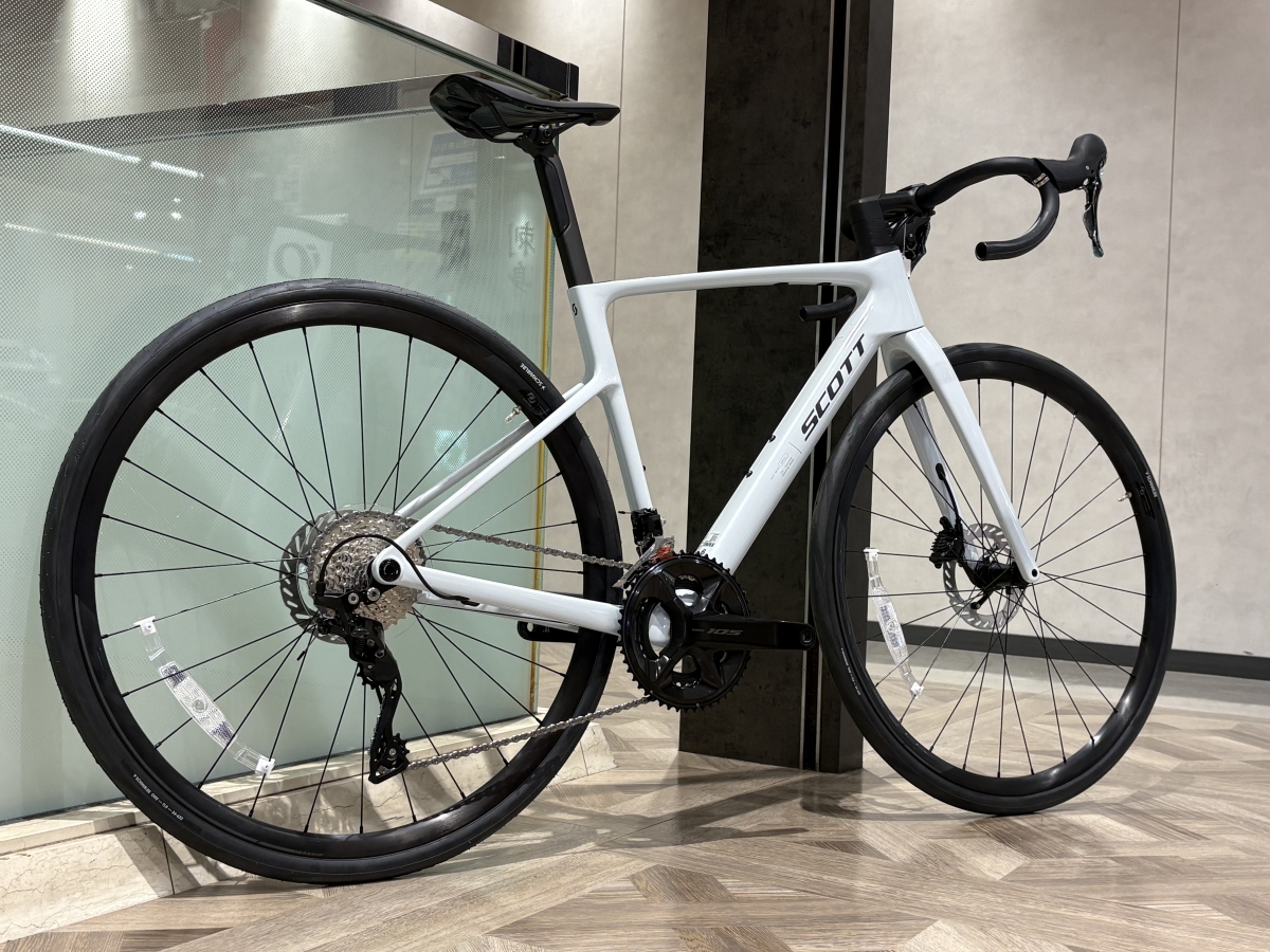 SCOTT】乗りやすいカーボンロード！ | 新宿でスポーツサイクル・用品を