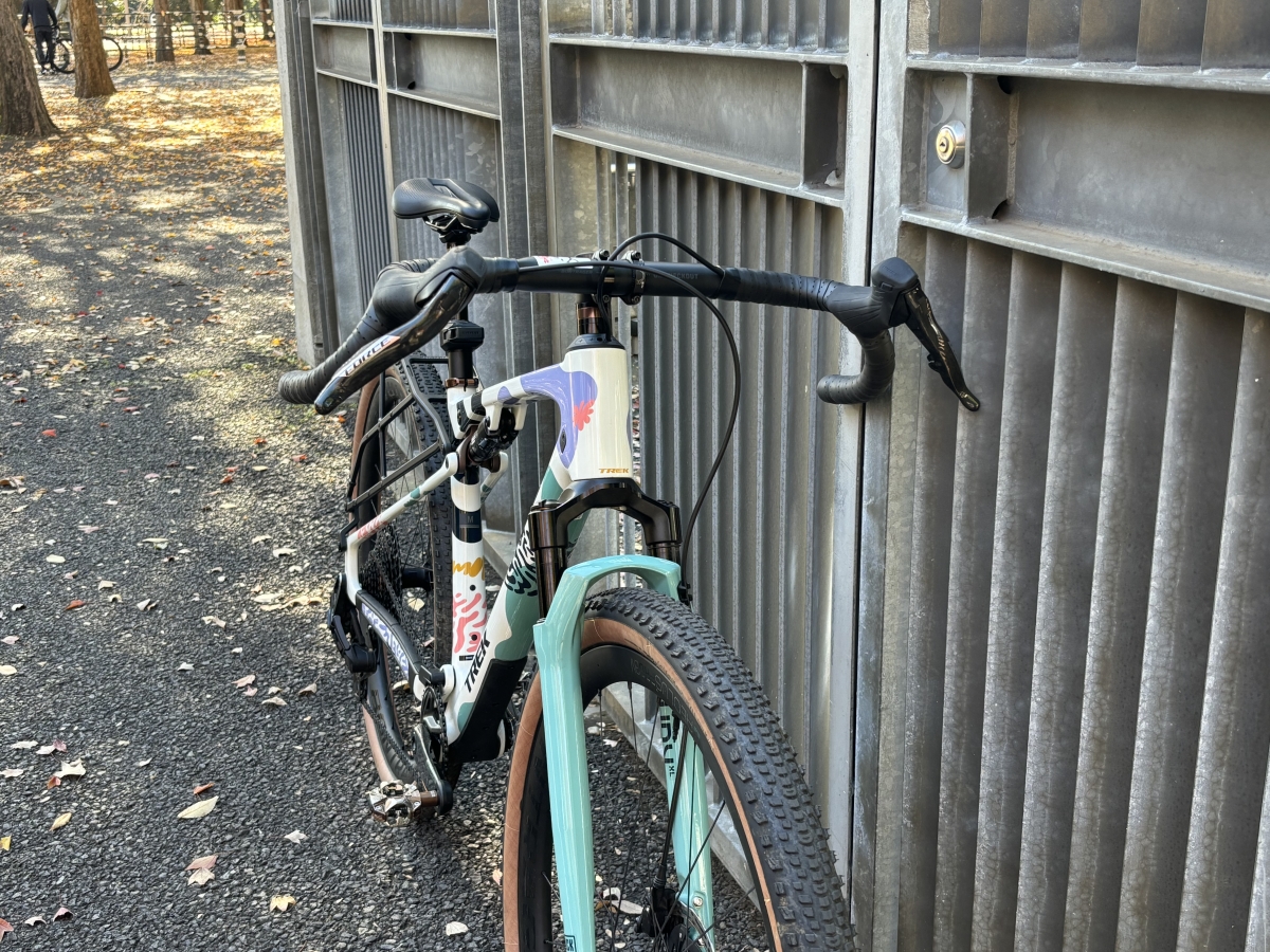 TREK】CHECKOUTに試乗してきた話 | 新宿でスポーツサイクル・用品をお