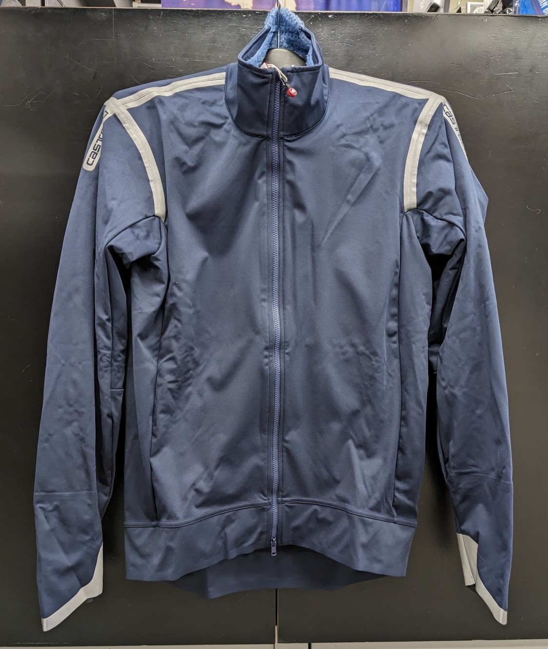 CASTELLI】完全新作、ALPHAジャケットシリーズに軽量なULTIMATEが