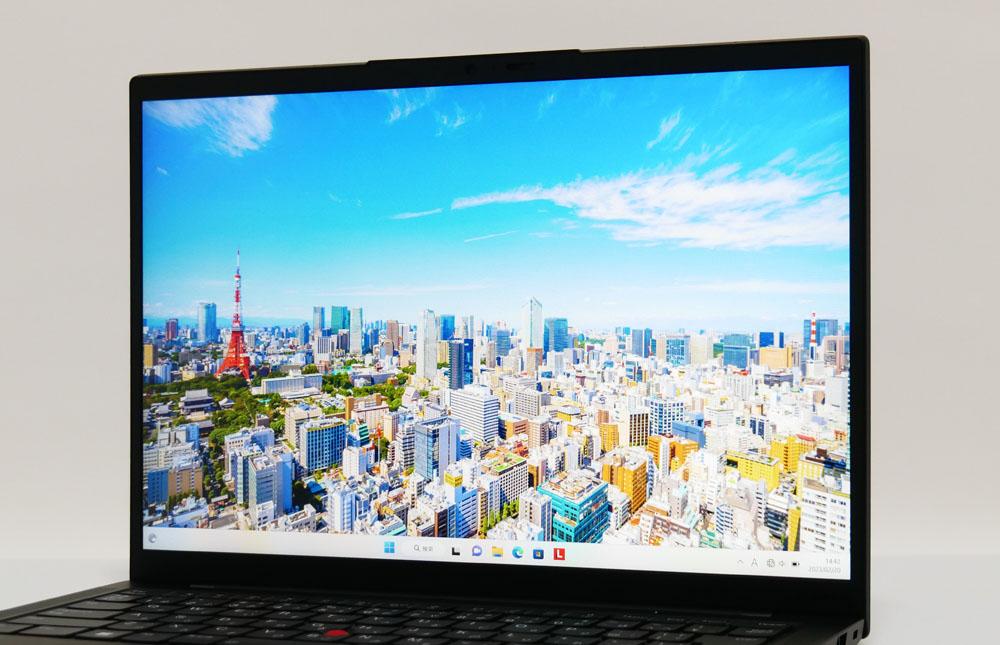 レノボ「ThinkPad X1 Carbon Gen 10」実機レビュー！さすがの完成度で