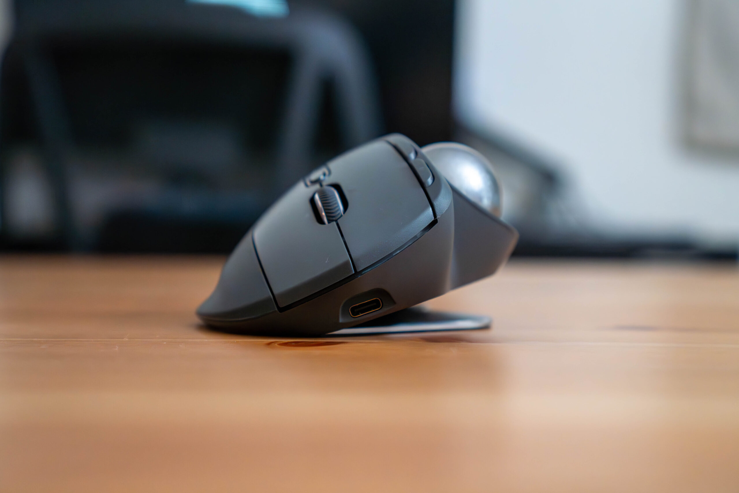 遂に出た！ロジクールの新型マウスMX ERGO Sが最高すぎる【レビュー