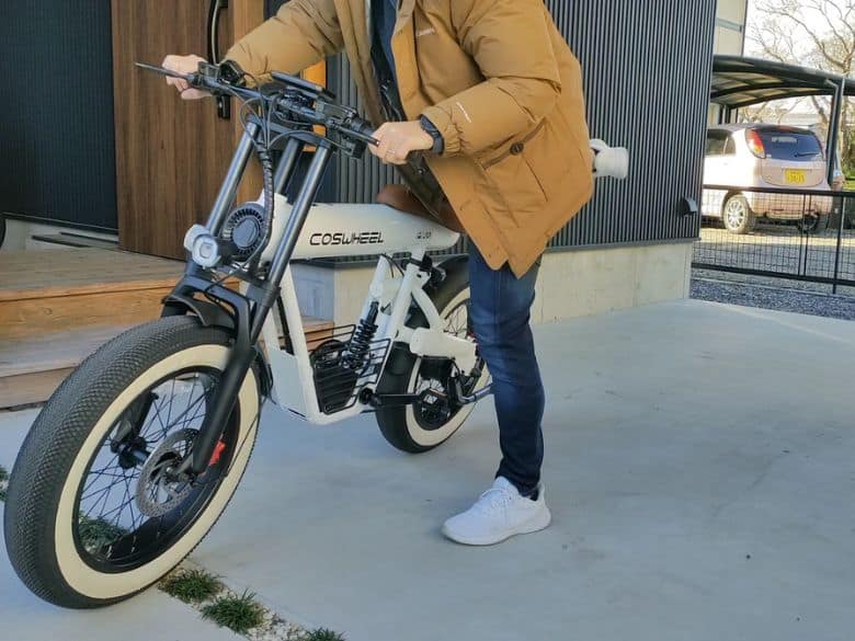 COSWHEEL「MIRAI COMFORT」をレビュー！バイクデザインが最高にカッコ